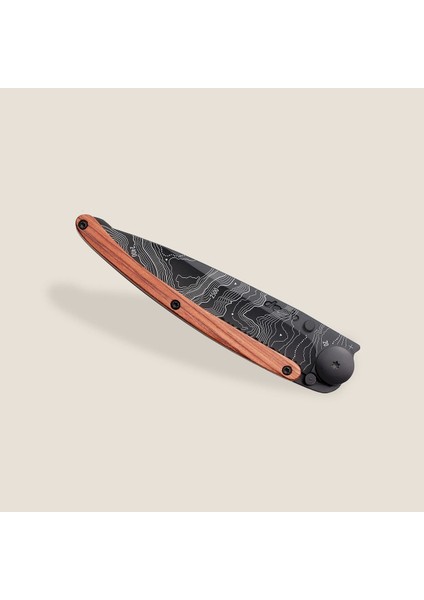 Serrated 37G, Coral Wood / Topography modelleri