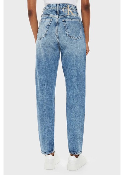 Calvin Klein kadın Pamuklu Yüksek Bel Mom Jeans modelleri