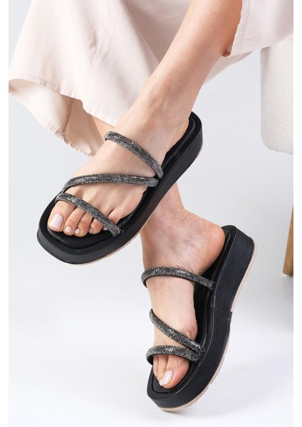 Palmira Siyah Renk Küt Burunlu Şişme Bantlı Kadın Düz Terlik fırsatları