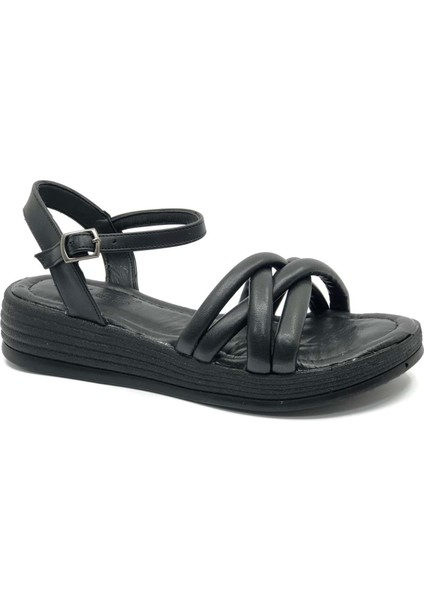 Feles Düz Taban Çapraz Detaylı Kadın Sandalet