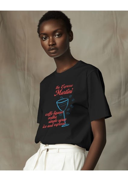 Espresso Martini Kokteyl Tasarım Relaxed Fit Kadın Önü Baskılı Tişört modelleri