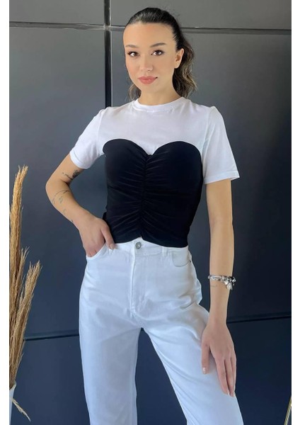 Kadın Siyah-Beyaz Renk Sandy Karnili Dar Kalıp Crop Tişört T-Shirt