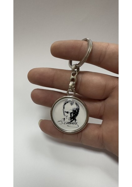 Atatürk Resimli Yazılı Metal Anahtarlık Çift Yönlü (1 Adet)