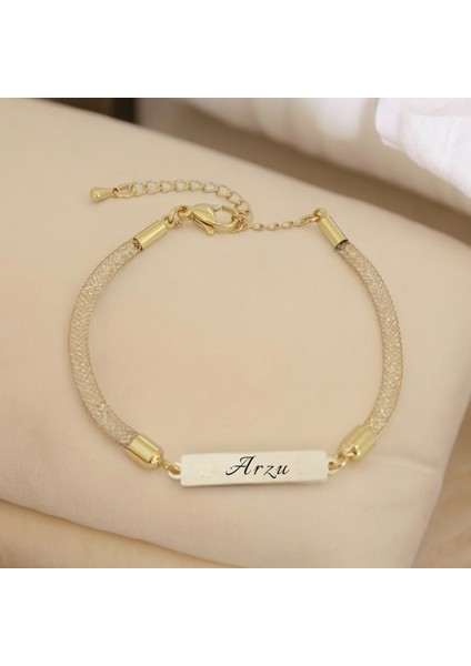 14 Ayar Altın Plakalı Arzu Ismine Özel Hediye BILEKLIK-M.350208Q.350338W.350468E.350598R.350728
