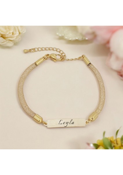 14 Ayar Altın Plakalı Leyla Ismine Özel Hediye BILEKLIK-M.350253Q.350383W.350513E.350643R.350773