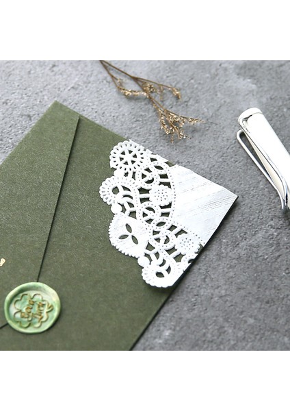 Bir Çap 11.4cm Stili Beyaz Boş Dantel Scrapbooking Arka Plan Malzemesi Kağıt Zarf Günlük Kart Dekorasyon Günlük Kendin Yap (Yurt Dışından) fırsatları