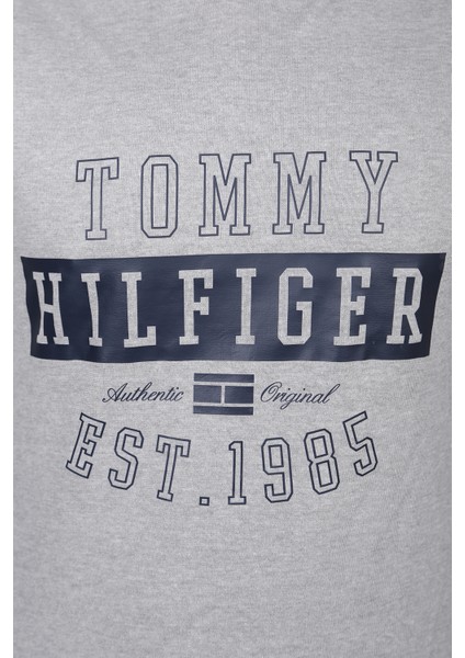 Tommy Hılfıger Erkek Sweatshırt 09T4260-004