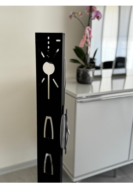 Tasarım Tescilli Dikey Şarjlı Süpürge Standı -1,2 mm Kule + 4 mm Ağır Taban, 6 Başlık Tutucu, Kablo Düzenleyici