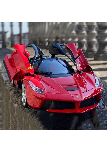 1:32 Laferrari Alaşım Spor Araba Modeli Dietoy Metal Oyuncak Araba Modeli (Yurt Dışından)