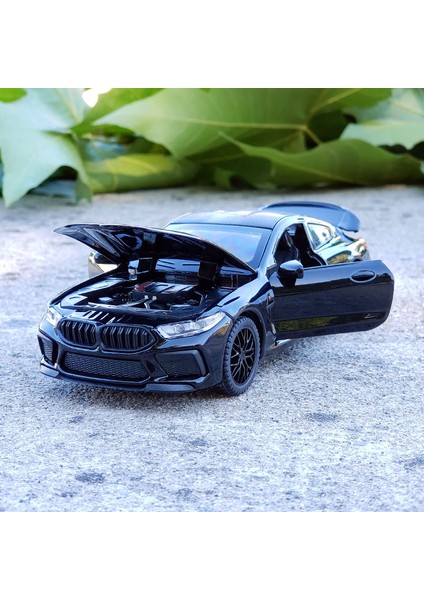 1:32 M8 Im Supercar Alaşım Model Araba Oyuncak Döküm Metal Döküm Ses ve Işık Araba Oyuncak (Yurt Dışından)