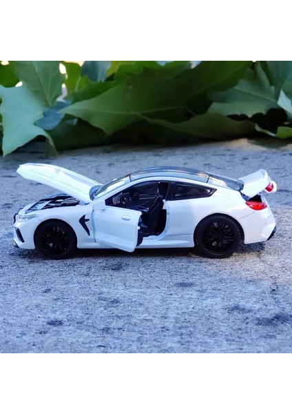 1:32 M8 Im Supercar Alaşım Model Araba Oyuncak Döküm Metal Döküm Ses ve Işık Araba Oyuncak (Yurt Dışından)