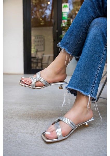 Hero Silver 4cm Özel Topuklu Şerit Detaylı Kadın Topuklu Terlik modelleri
