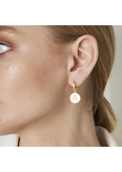 Taşlı ve Harfli Küpeler modelleri