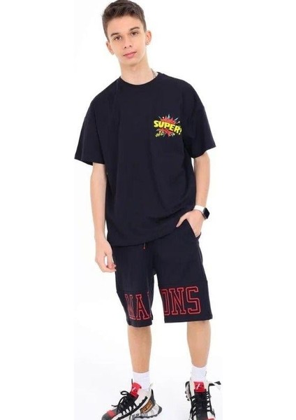 Erkek Çocuk Geniş Kesim Sırtı Baskıllı Bisiklet Yaka T-Shirt fırsatları