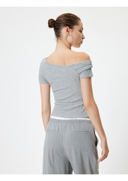 Kısa Kollu Tişört Omzu Açık Slim Fit fırsatları