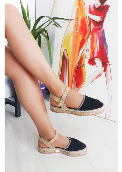 Siyah Renk Hasır Kaplama Taban Triko Taş Detaylı Kadın Sandalet fırsatları