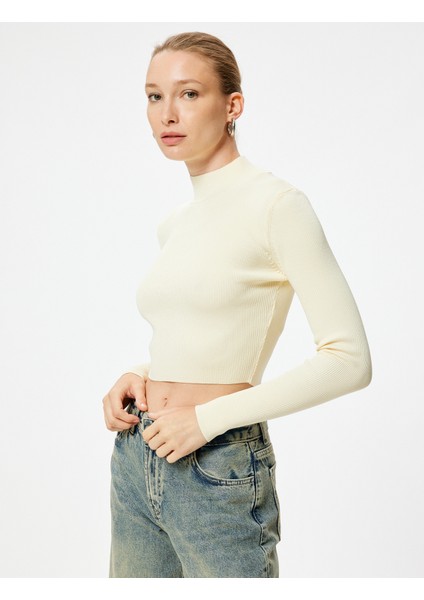 Basic Dik Yaka Kısa Triko Kazak Uzun Kollu Fitilli modelleri