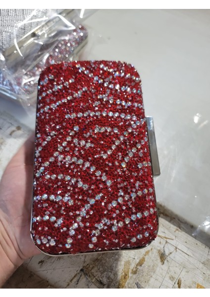 Kırmızı Saten Taşlı Abiye Çanta modelleri