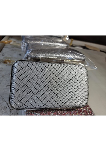 Gümüş Desenli Taşlı Abiye Çanta modelleri