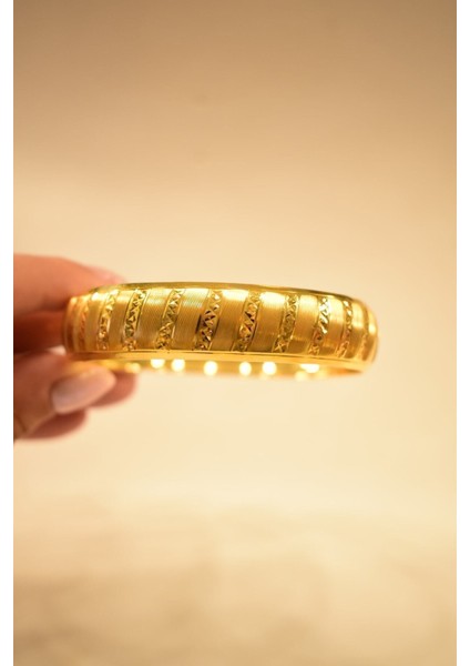 14 Ayar Altın 15 mm Boşnak Model Bilezik fırsatları