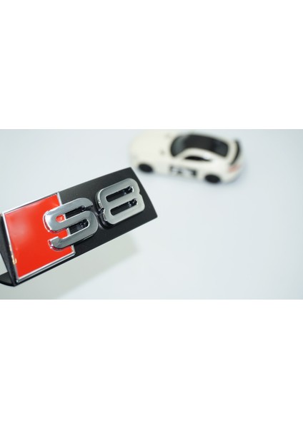 S8 Gümüş Kırmızı 3D Ön Panjur Logo Audi Ile Uyumlu