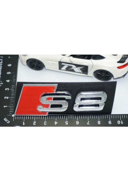 S8 Gümüş Kırmızı 3D Ön Panjur Logo Audi Ile Uyumlu modelleri