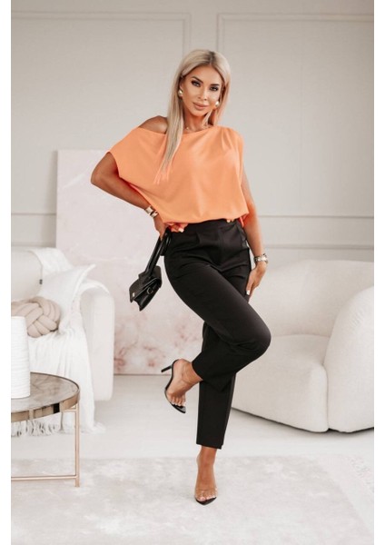 Kadın Omuz Detay Sandy Kumaş Bluz fiyatları