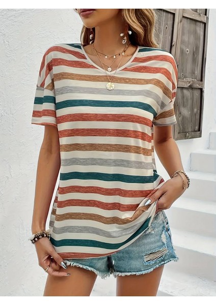 Kadın Kısa Kollu V Yaka Çizgili Süprem T-Shirt fırsatları