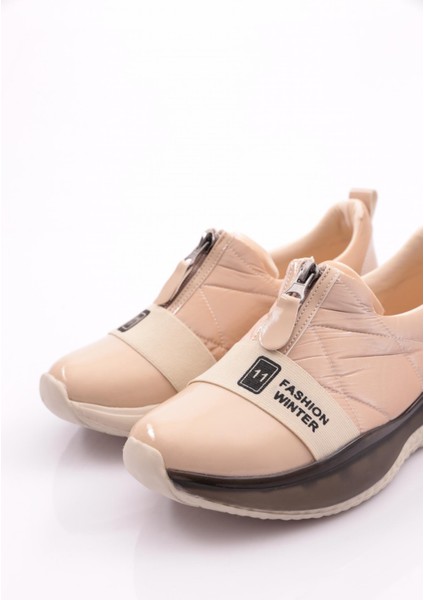 P4 Kadin Yazi Detayli Spor Ayakkabi fırsatları