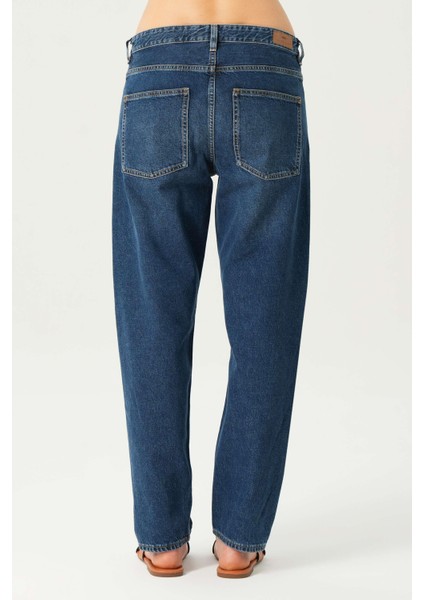 Koyu Mavi Düşük Bel Patı Fermuarlı Slim Fit Jean Pantolon C 4934-006 fırsatları