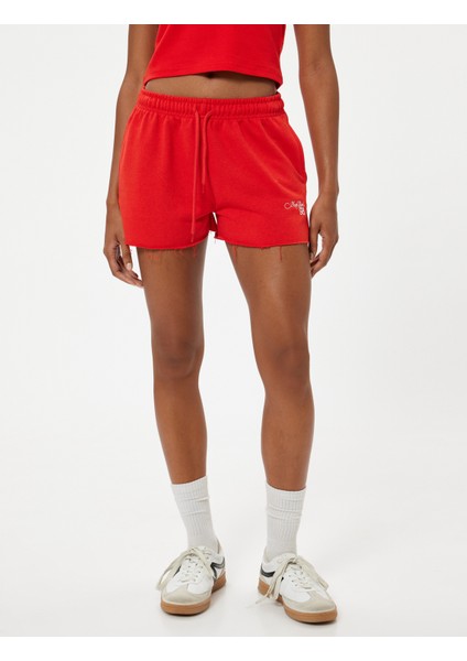 Mini Şort Beli Bağcıklı Slogan Işlemeli Kesik Paça Slim Fit Cep Detaylı modelleri