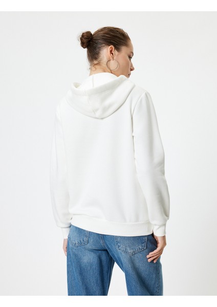 Oversize Kapüşonlu Sweatshirt Cep Detaylı Kedi Nakışlı fırsatları