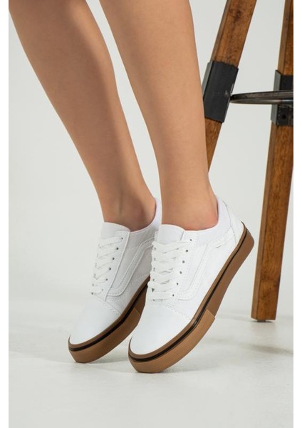 Kadın Günlük Sneaker Beyaz Suni Deri Kahve Taban Düz Topuklu