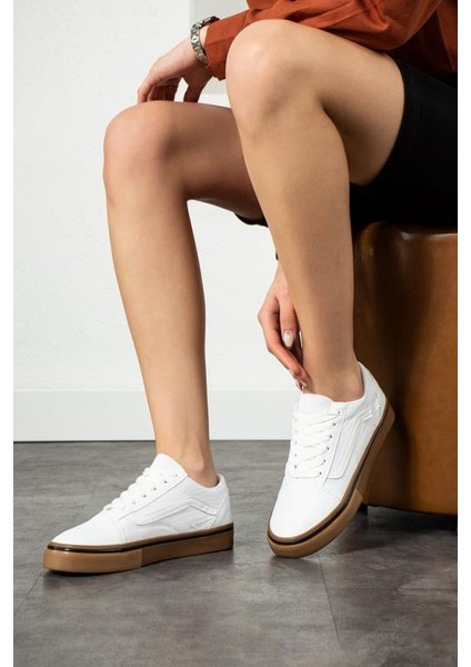 Beyaz Kadın Sneaker Suni Deri Kahve Taban Düz Topuklu fırsatları