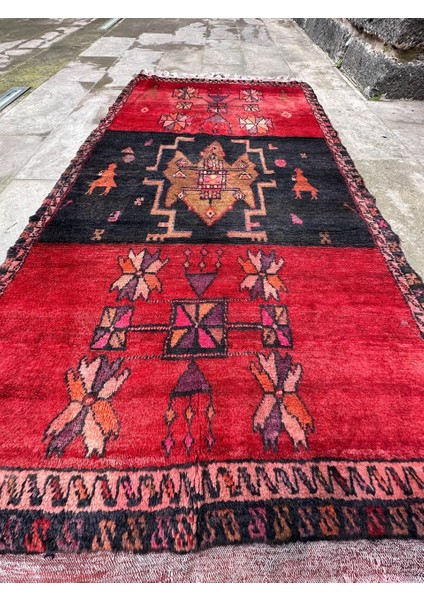 106X198 cm El Dokuma Kırmızı Renkli Dekoratif Türk Kilim