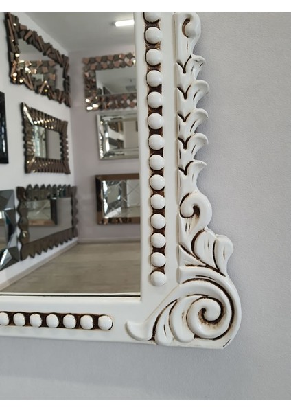 Lady Aging White Model Eskitme Beyaz Renk Dekoratif Ayna