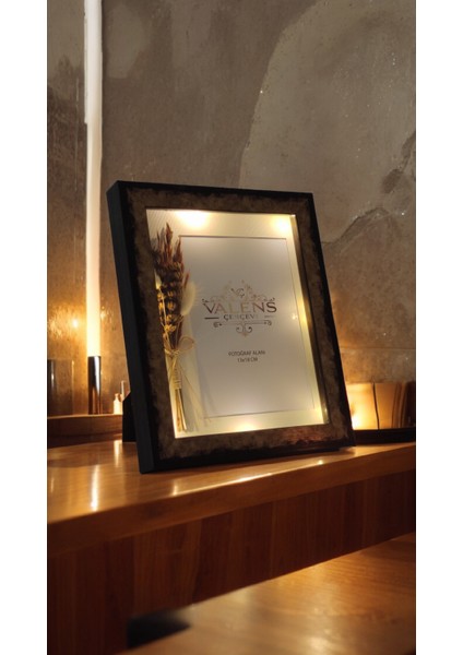 LED Işıklı Çerçeve- Resim Çerçevesi-Çiçekli Çerçeve - Fotoğraf Çerçevesi -Hediyelik Eşya - Hediye - Sevgililer Günü Hediyesi - Ev Aksesuarı - Ev Dekor Ürünleri