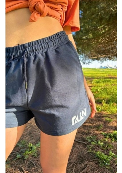 Kadın Beli Lastikli Nakış Lacivert Şort modelleri