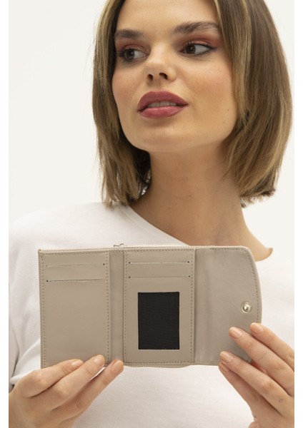 Taş United Colors Of Benetton Kadın Cüzdan fiyatları