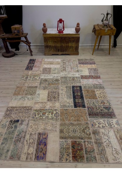 Eşsiz Güzelliğe Sahip Olan Özel Patchwork Halı 162 x 235 cm 4022 fiyatları