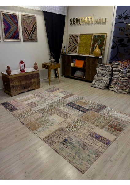 Eşsiz Güzelliğe Sahip Olan Özel Patchwork Halı 162 x 235 cm 4022 modelleri
