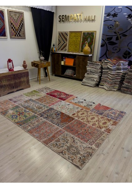 Eşsiz Klasik Gereçk Özel Patchwork Halı 161 x 232 cm 4032