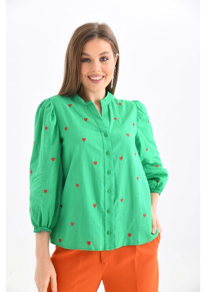 Kadın Uzun Kol Nakışlı Düğme Detay Bluz modelleri