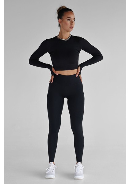 Siyah Darkalıp Parmak Geçmeli Spor Body Crop Bluz