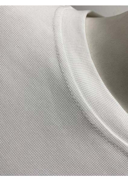 Beyaz Darkalıp Parmak Geçmeli Spor Body Crop Bluz modelleri