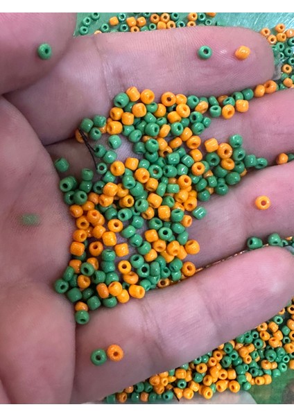 1.kalite Turuncu Yeşil Renkli Kum Boncuk 50 gr