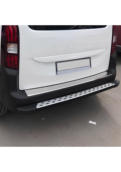 Yeni Fiat Doblo Arka Tampon Koruması 2023 Model ve Sonrası