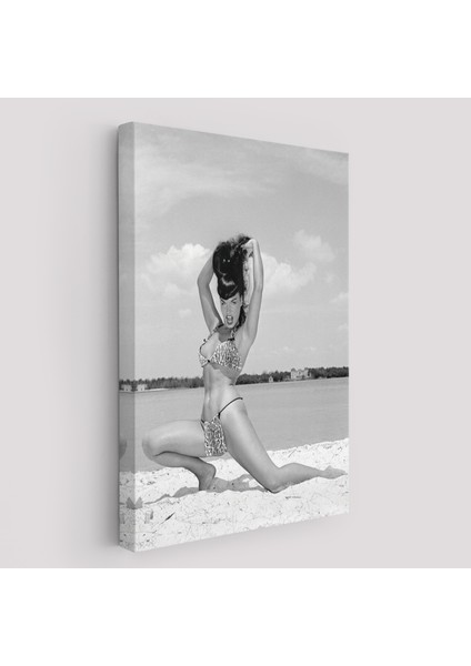 Leopar Bikinili Bettie Page Duvar TABLOSU-6053