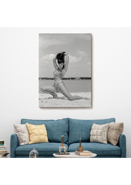 Leopar Bikinili Bettie Page Duvar TABLOSU-6053 fiyatları