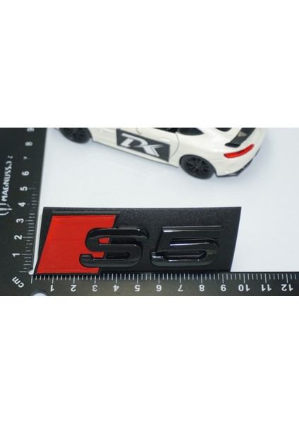 S5 Siyah Kırmızı 3D Ön Panjur Logo Audi Ile Uyumlu modelleri